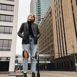 Meet your Posher, Faith